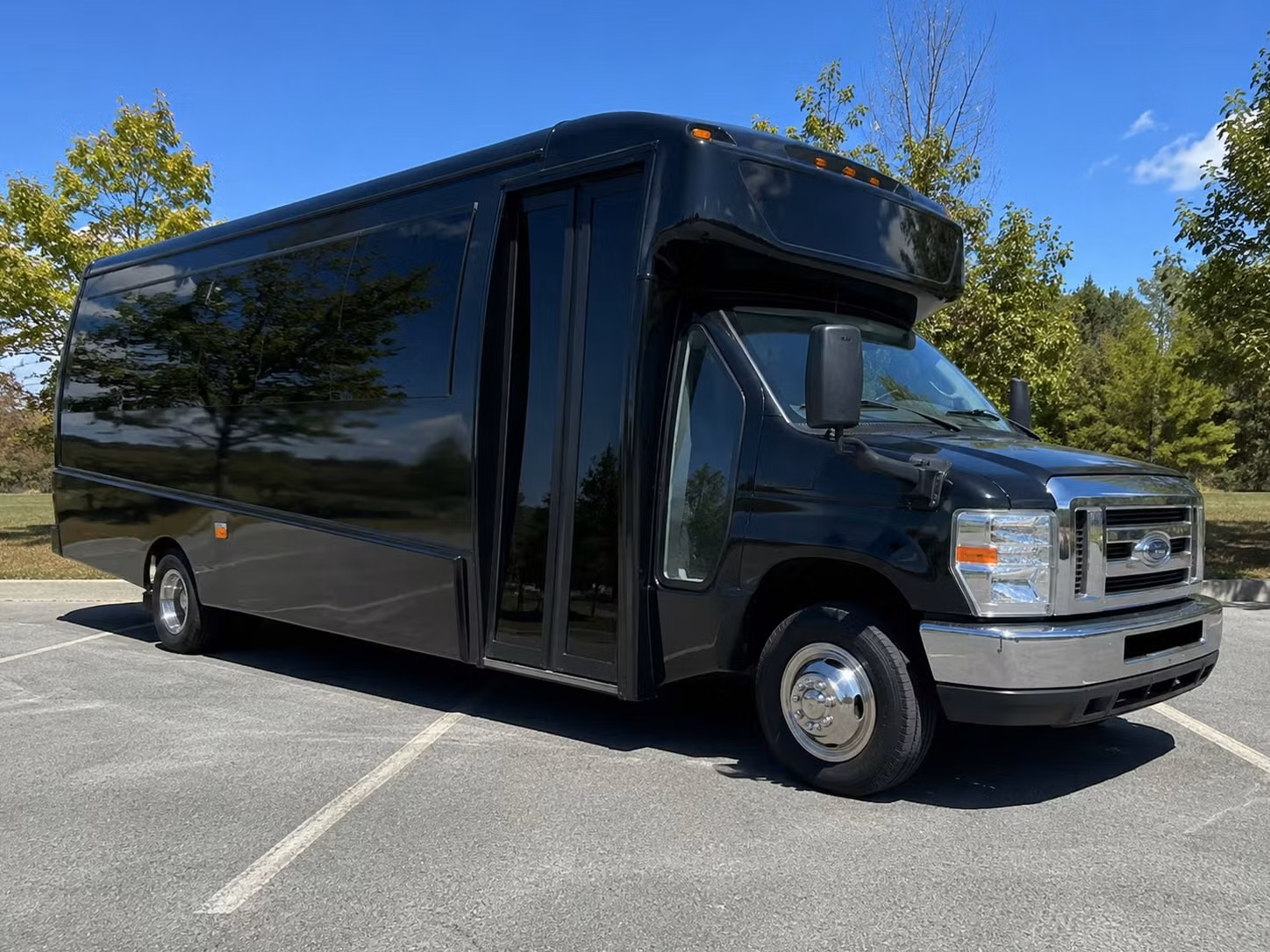 15 passenger minibus