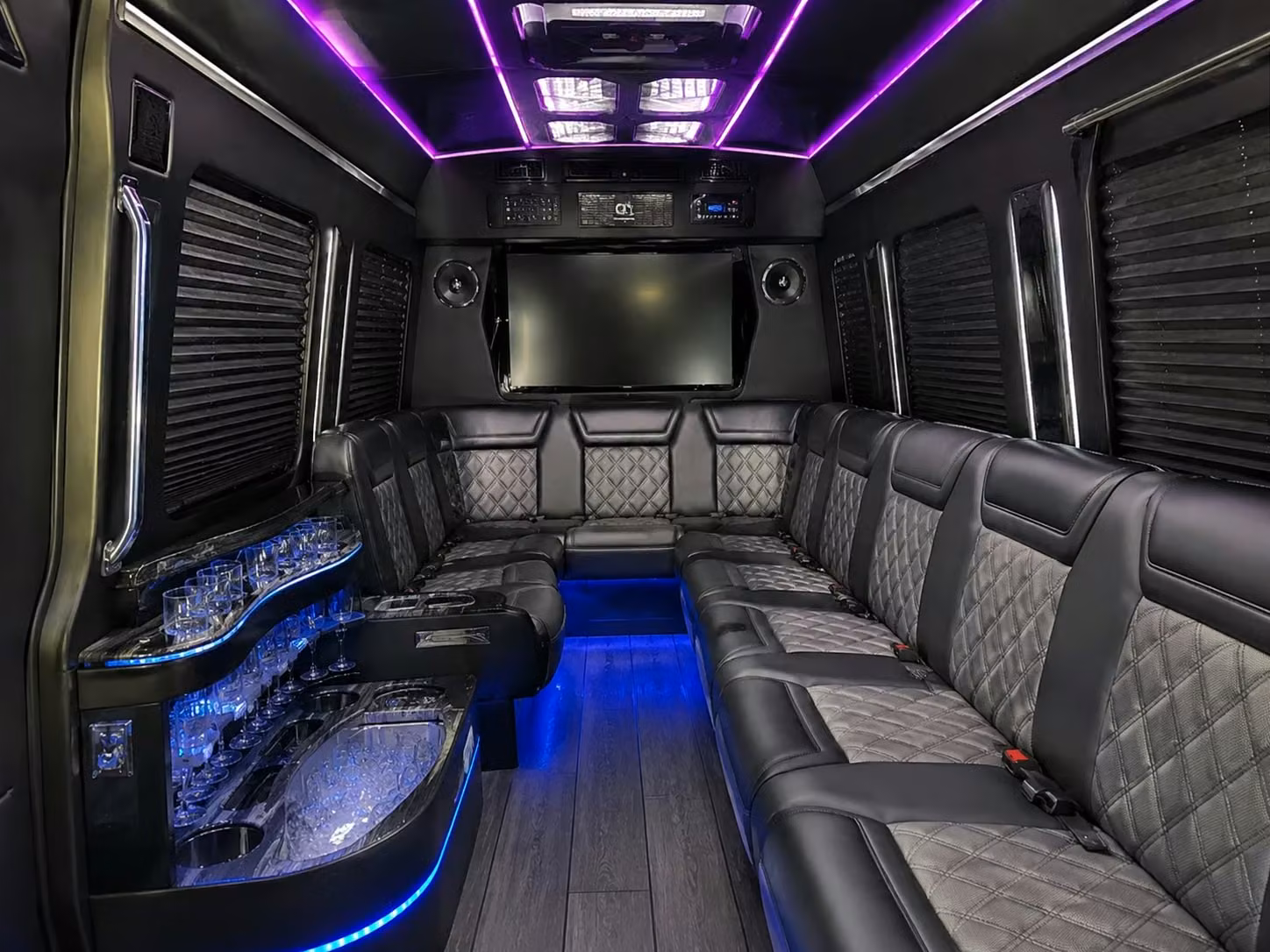 busrentalcedarrapids com is the go to for cedar rapids corporate event and team building transportation