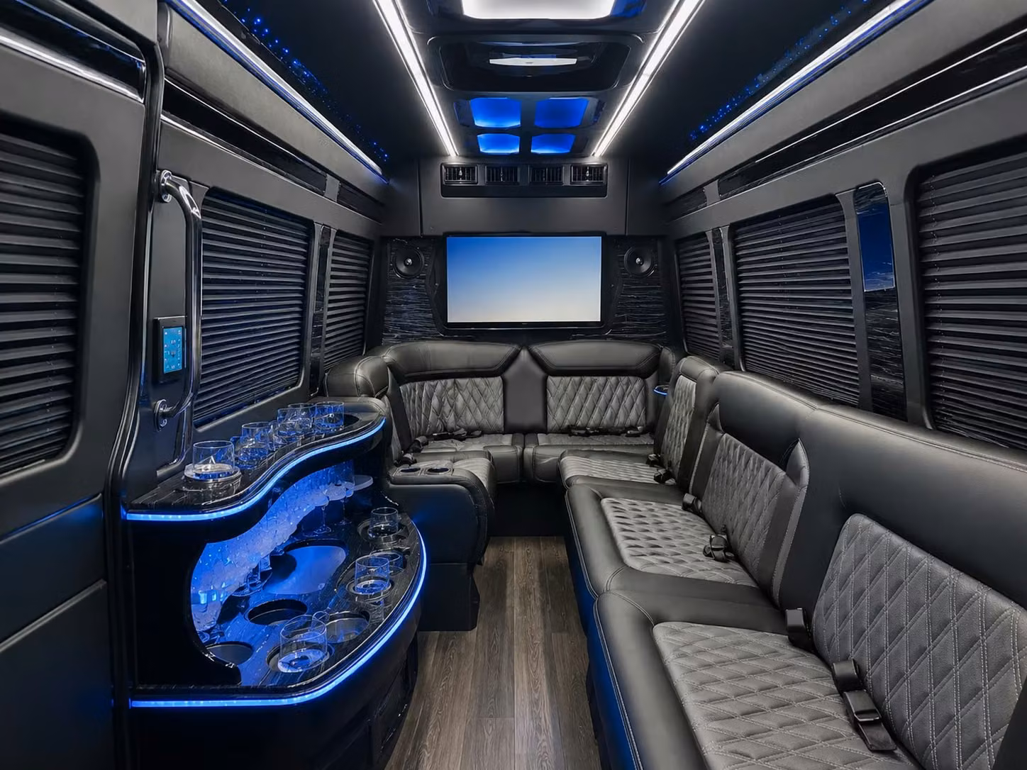 school field trip and group event bus rentals in cedar rapids